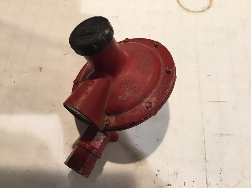 Трубопроводная арматура REGO LV4403SR4 LP-Gas Regulator Compressed Gas Regulator — фото лота 1