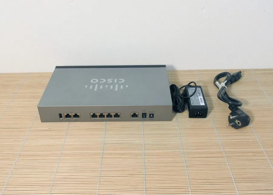 Маршрутизатор Cisco RV340-K9 Router