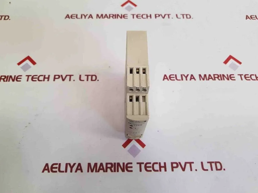 Реле защиты Telemecanique LT3SA00ED Thermistor Protection Relay 24/48VDC — фото лота 2