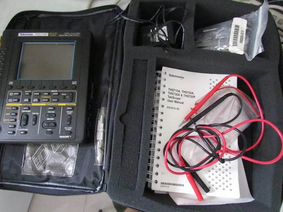 Тестер Tektronix THS720P 100 MHz Digital Real-Time 500 MS/s