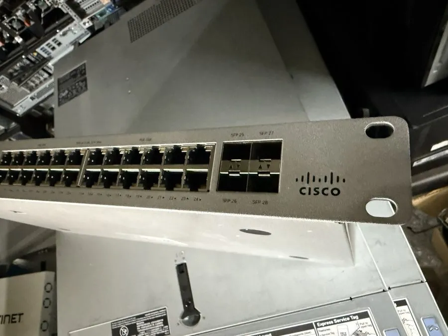 Коммутатор Unclaimed Cisco Meraki MS120-48-HW 48-Port Managed Ethernet Switch NO