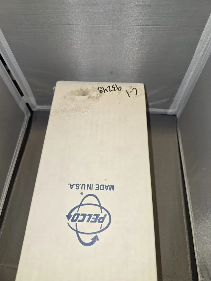 Камера PELCO EH3512 / EH3515 Series Environmental Camera Enclosure