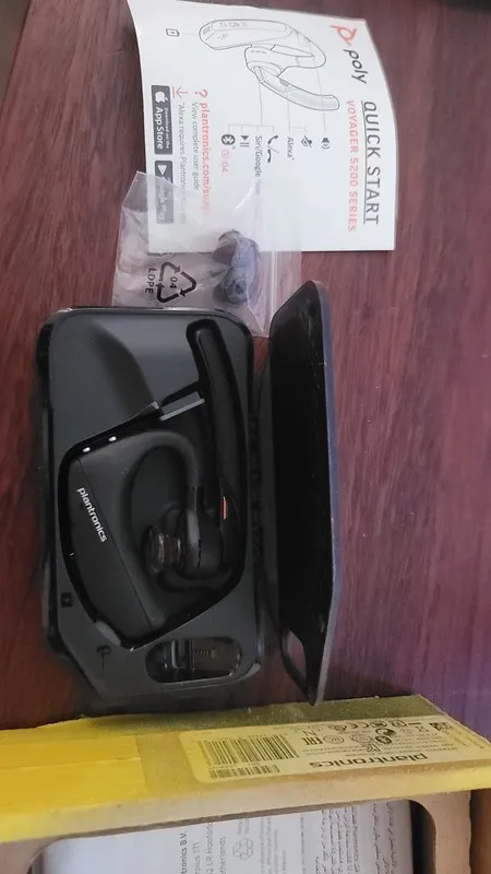VoIP-шлюз Plantronics 206110-101 Voyager 5200 UC Black Mono Bluetooth Headset Sy