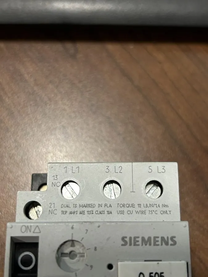 Автоматический выключатель SIEMENS 3VU1300-1ML00 MOTOR PROTECTION CIRCUIT BREAKE — фото лота 1