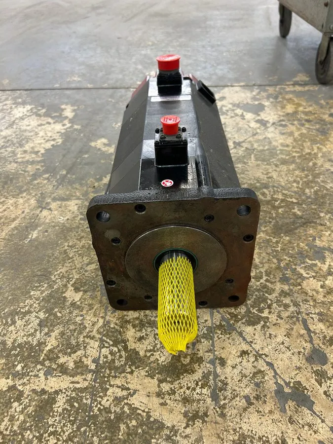 Серводвигатель FANUC A06B-0153-B675 a30/3000 AC Servo Motor 3000rpm 4.8kW 168V 1 — фото лота 2