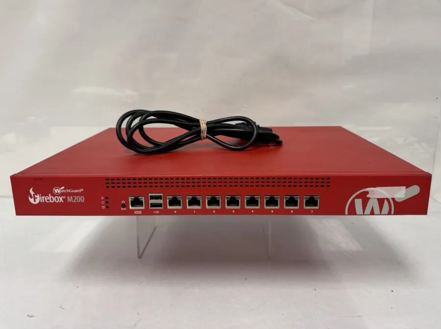 Межсетевой экран WatchGuard FireBox M200 ML3AE8 8-Port Gigabit Ethernet Network 
