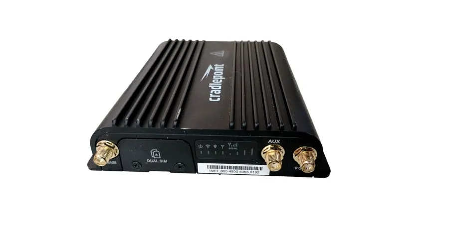 Маршрутизатор Cradlepoint IBR600C-150M-D WiFi 4G LTE Router