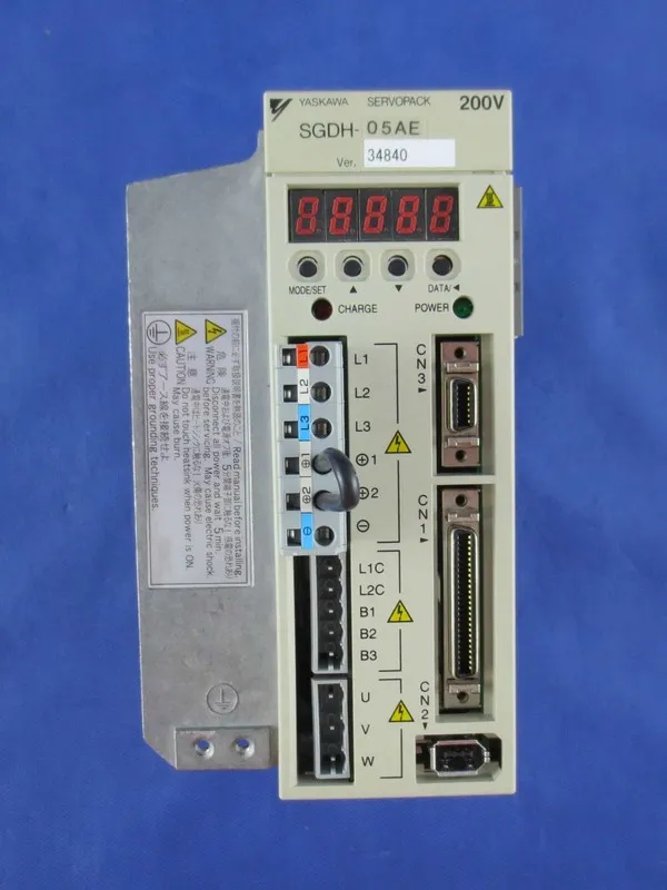 Сервопривод Yaskawa Electric Servopack SGDH-05AE. Z-203s