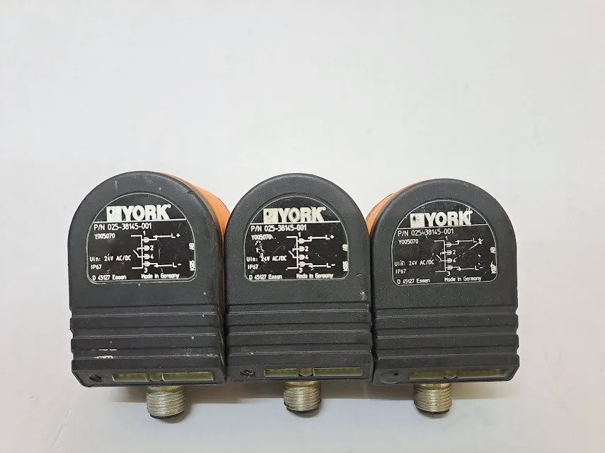 Датчик давления York 025-38145-001 Pressure Transmitter 30 Day