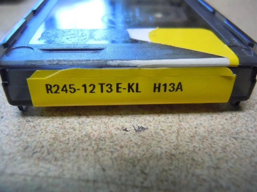 Режущий инструмент SANDVIK COROMANT R245-12T3E-KL H13A Carbide Milling Insert — фото лота 1