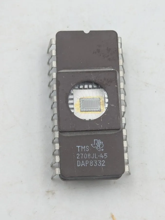 Микросхема TMS2708JL 45 EPROM Texas Instruments D2708A DAP8332 IC Chip