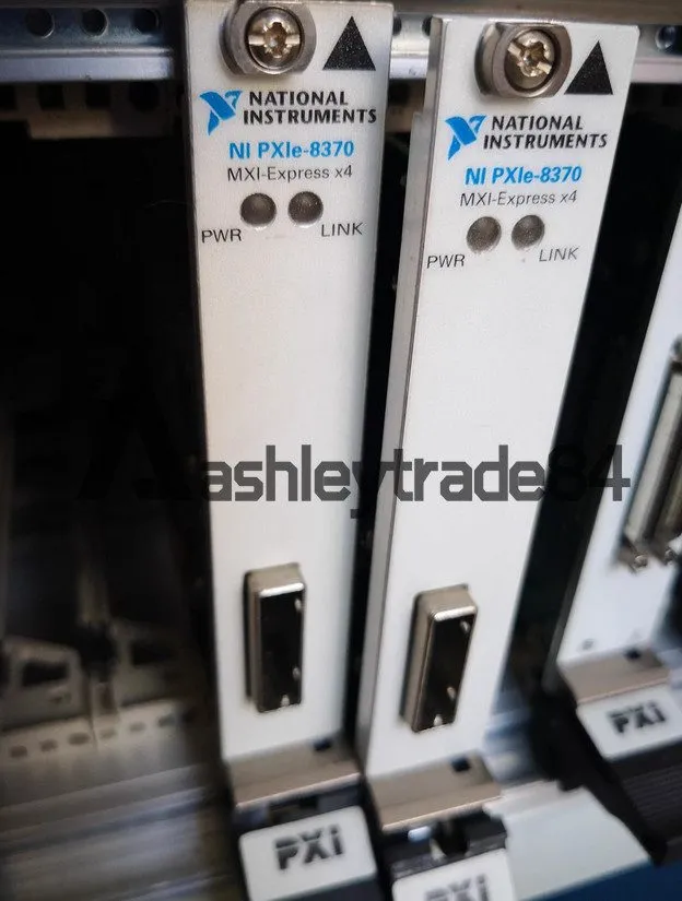 Модуль National Instruments NI PXIe-8370 779720-01 Module