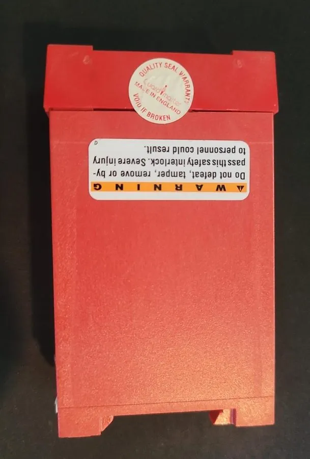 Реле безопасности Allen-Bradley Guard Master MSR6R/T 24VAC Universal Safety Rela
