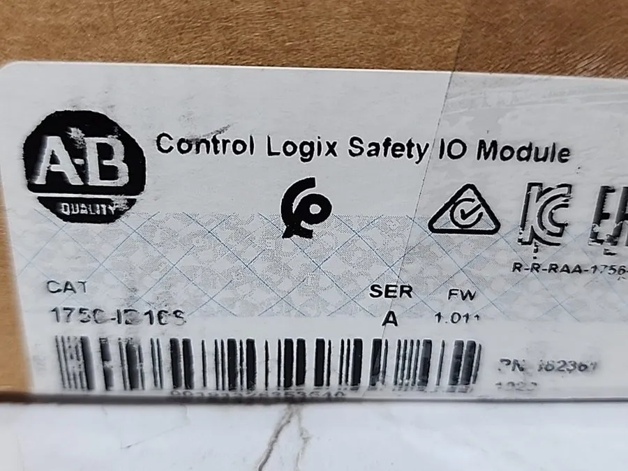 Модуль ввода-вывода Allen-Bradley 1756-IB16S ControlLogix Safety I/O Module SEAL