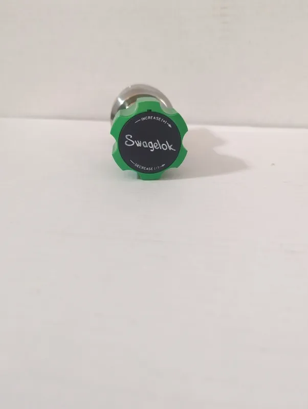 Трубопроводная арматура Swagelok KPP Series pressure regulator, model KPP1MWC422 — фото лота 2