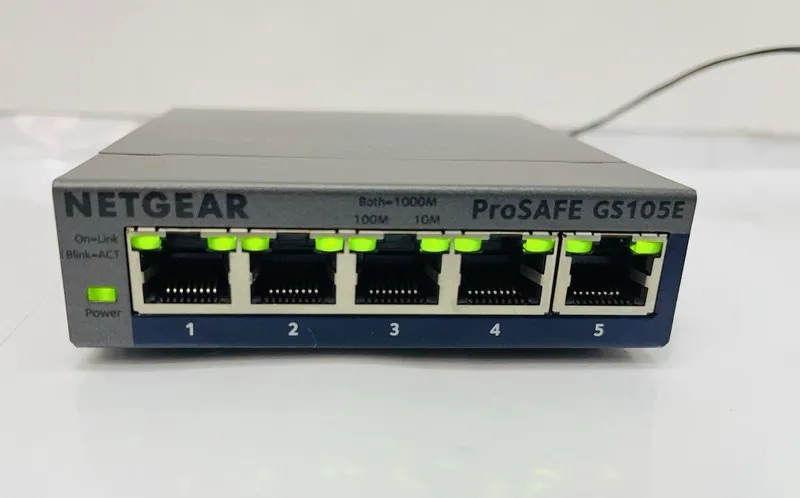 Коммутатор NETGEAR ProSafe Plus GS105Ev2 switch 5 ports unmanaged desktop