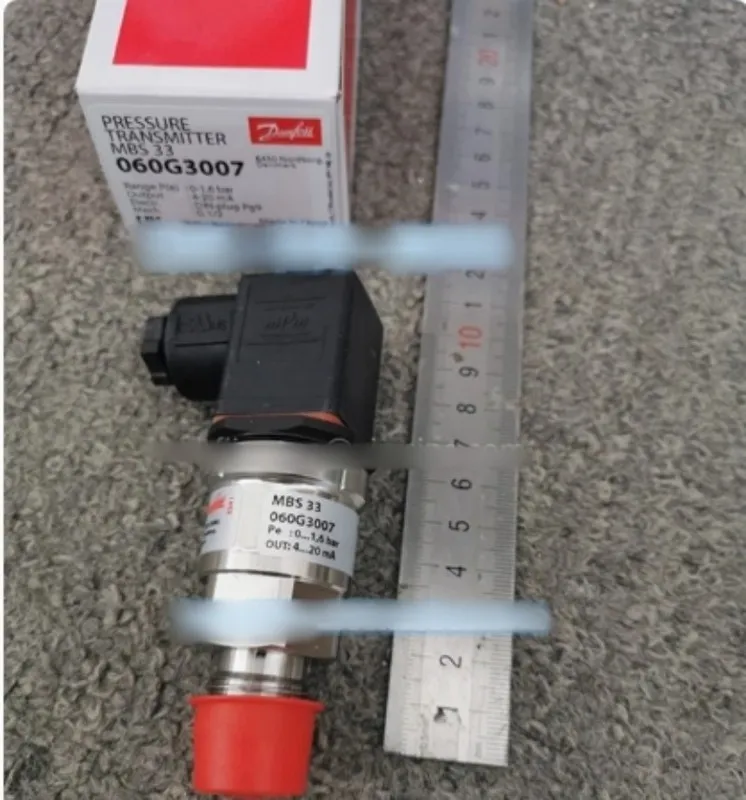 Датчик давления Danfoss 060G3007 pressure transmitter MBS 33