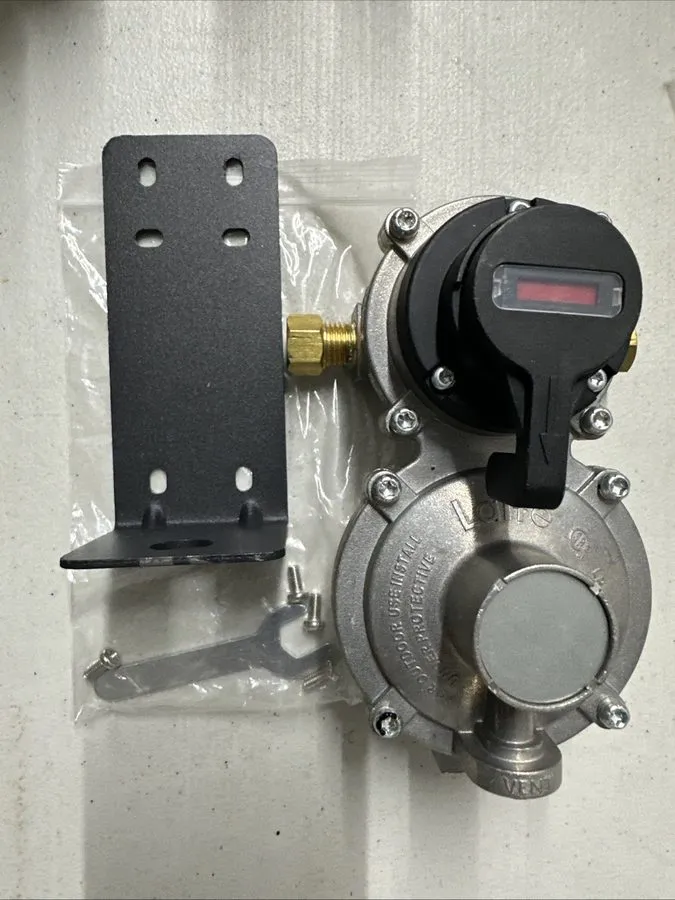 Трубопроводная арматура JY200-001, 2-Stage Automatic Changeover LP Propane Gas R — фото лота 1