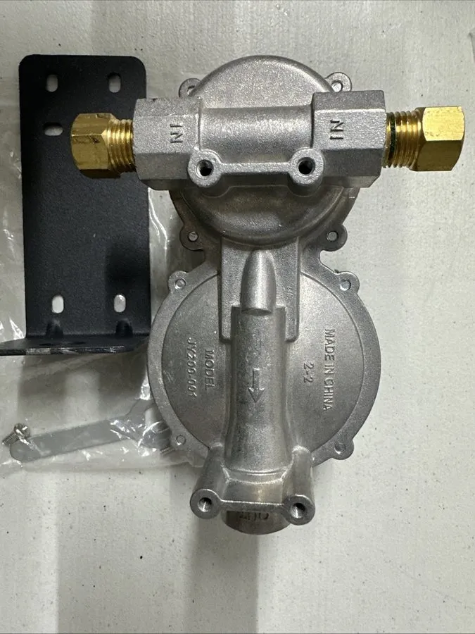 Трубопроводная арматура JY200-001, 2-Stage Automatic Changeover LP Propane Gas R — фото лота 2