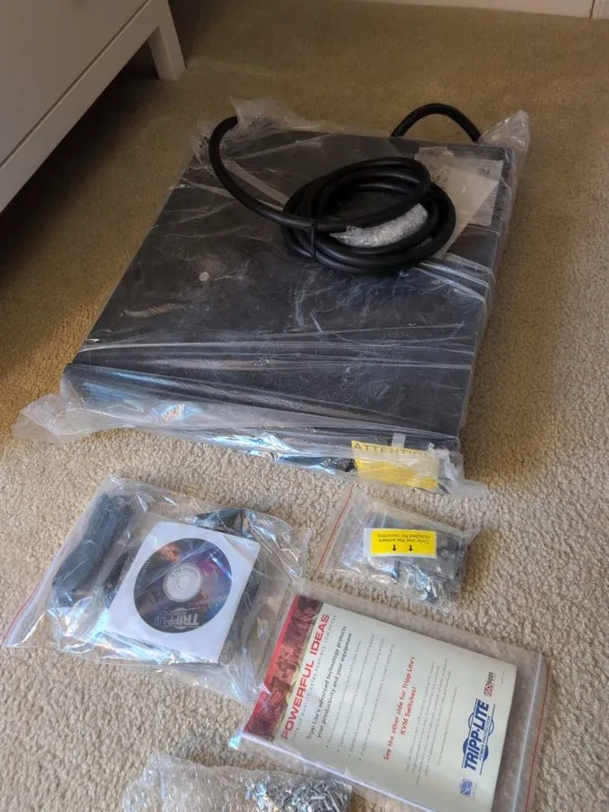 TRIPP LITE SMART3000RMXL2U