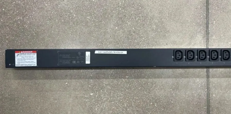 Блок розеток PDU APC AP8959NA3 Switched Rack PDU, 9K Series, 0U, 20A 208V, 21 C1