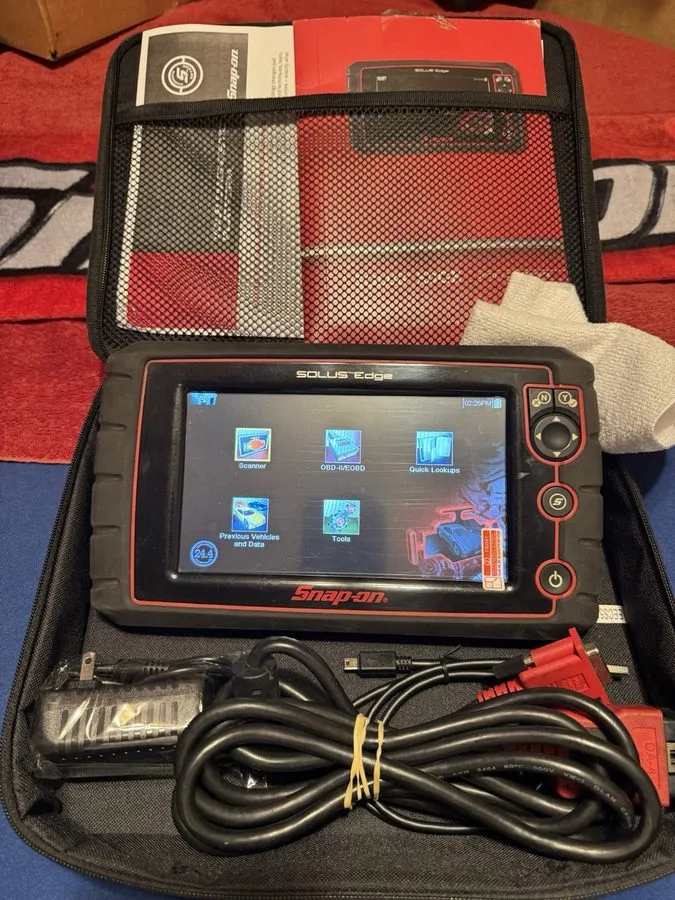 Диагностический сканер Snap-On Solus Edge EESC320 Diagnostic Scanner Code er Sof