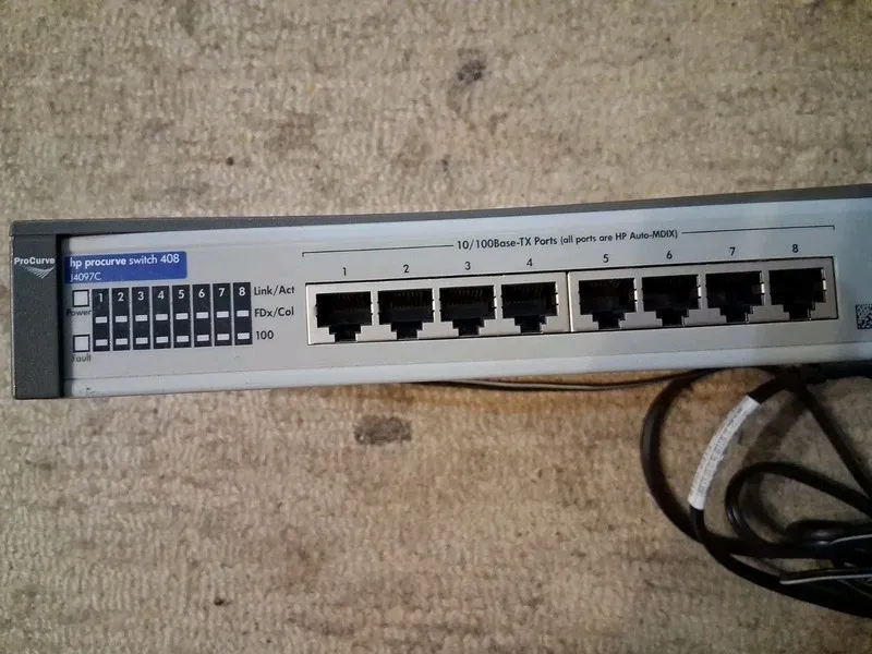 Коммутатор HP PROCURVE SWITCH 408 (J4097C) 8-PORT 10/100 DESKTOP ETHERNET SWITCH