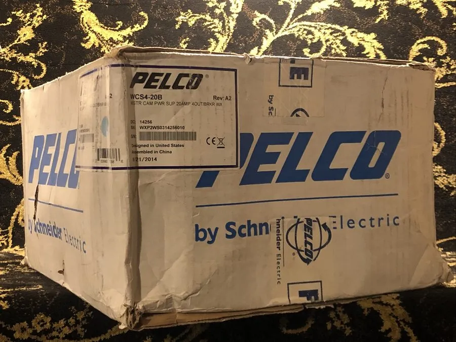 Блок питания Pelco WCS4-20B Camera Power Supply 20 amp, 4 Outputs, 120/240v AC I