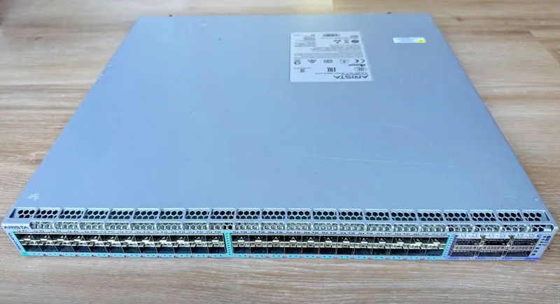 Трансивер Arista DCS-7060SX2-48YC6-R . Arista 7060X2, 48x25GbE SFP & 6x100GbE, 2