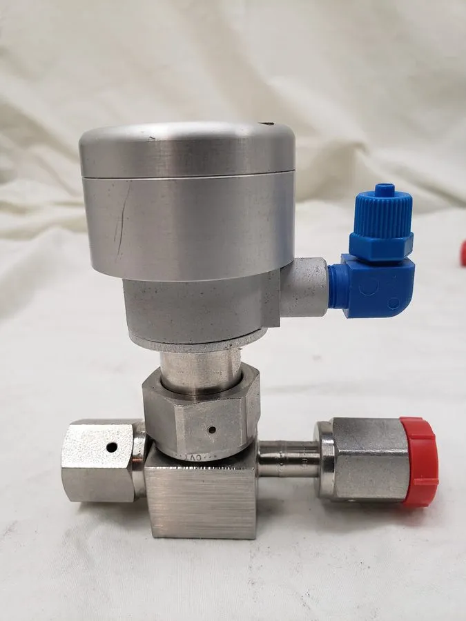 Клапан Swagelok SS-4BK-V51-1C bellows-sealed valve