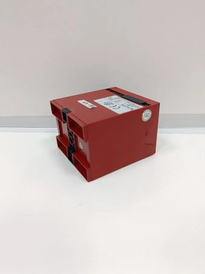 Реле безопасности ALLEN BRADLEY MSR122E GUARDMASTER SAFTY RELAY 440R-E21358 24VA