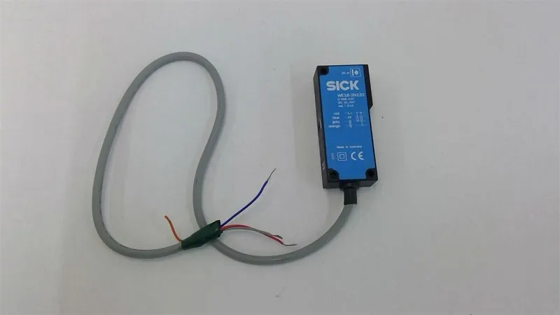 Фотоэлектрический датчик SICK WE18-2N132 Photoelectric Sensor