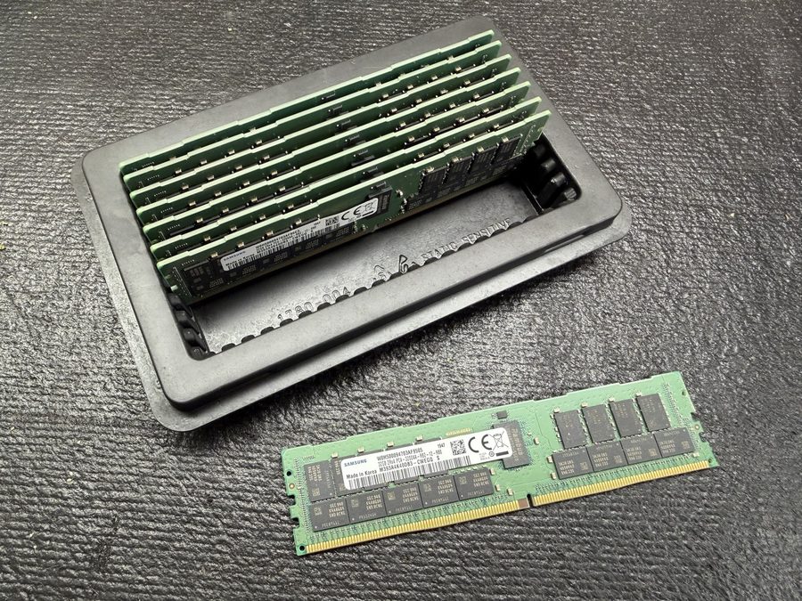 Модуль памяти Micron 32GB 2Rx4 PC4-3200AA-RB2 (1x32GB) Server RAM
