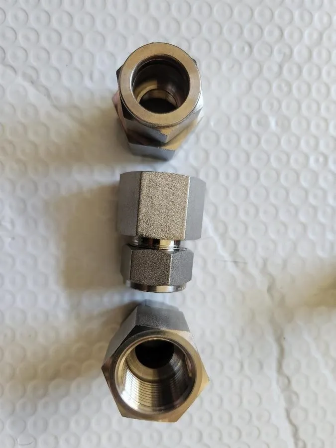 Фитинг Swagelok SS-1210-7-12 Stainless Steel Swagelok Tube Fitting FNSP