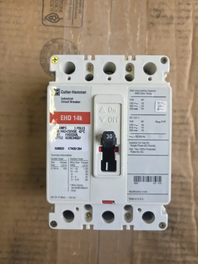 Автоматический выключатель 1 Eaton EHD3030L 30A Circuit Breaker EHD 14K 3P 480V