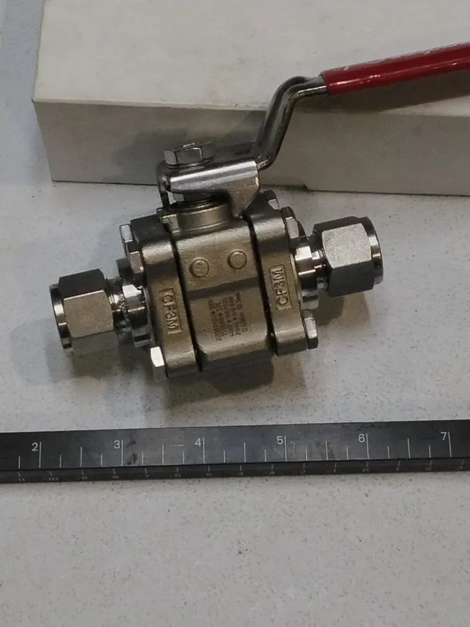 Клапан Swagelok SS-A63TS8 3-Piece 60 Series Fire Series Ball Valve FNSP