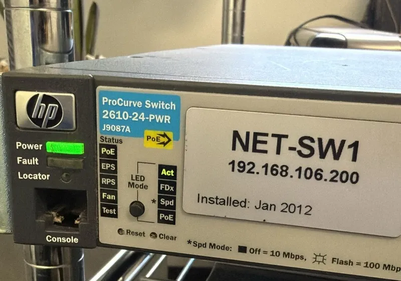 Блок питания HP ProCurve 2610-24-PWR J9085-60201 24-Port Fast Ethernet Managed P
