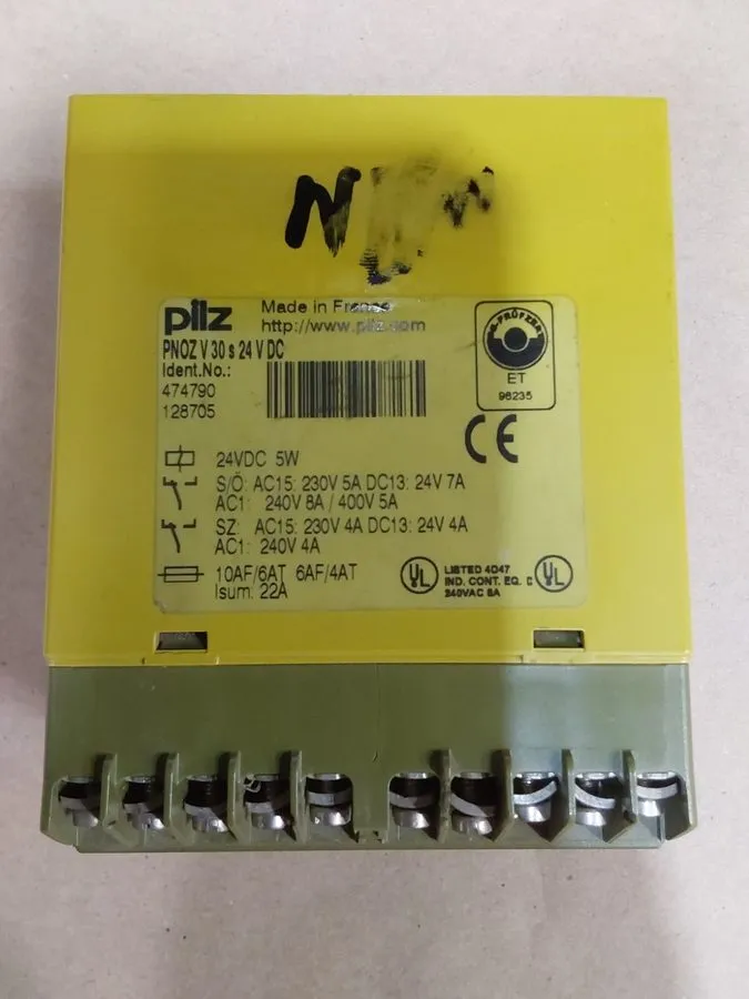 Реле безопасности PILZ PNOZ V 30 s 24 V DC Safety Relay