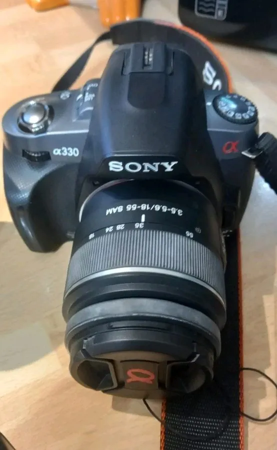 Фотокамера SONY A330 DSLR Camera 10.2MP 18-55mm TAMRON A17 70-300mm lens Carry B