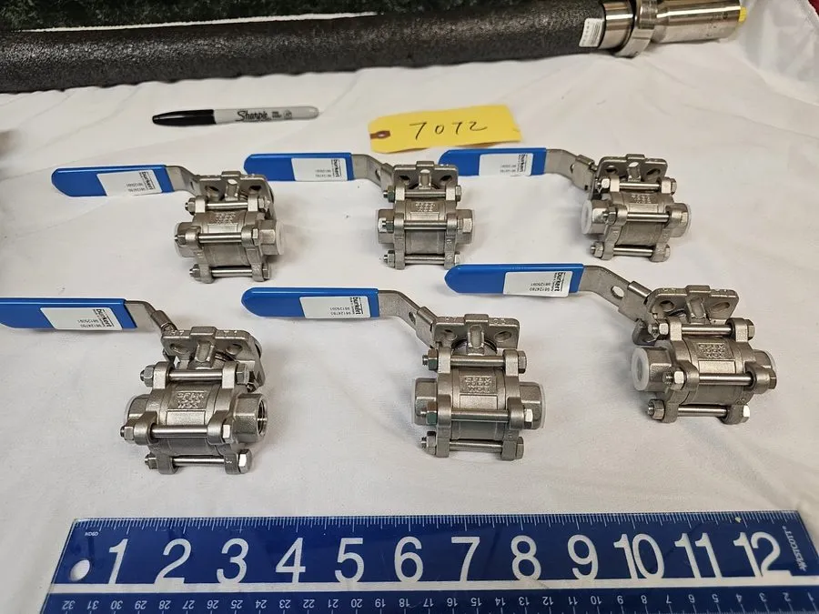 Клапан Ball Valve, Burkert 3/8" 1000 WOG, Stainless, Male Thread CF8M 98125091