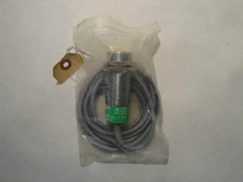 Датчик приближения TURCK BC10-M30-AN4X PROXIMITY SENSOR