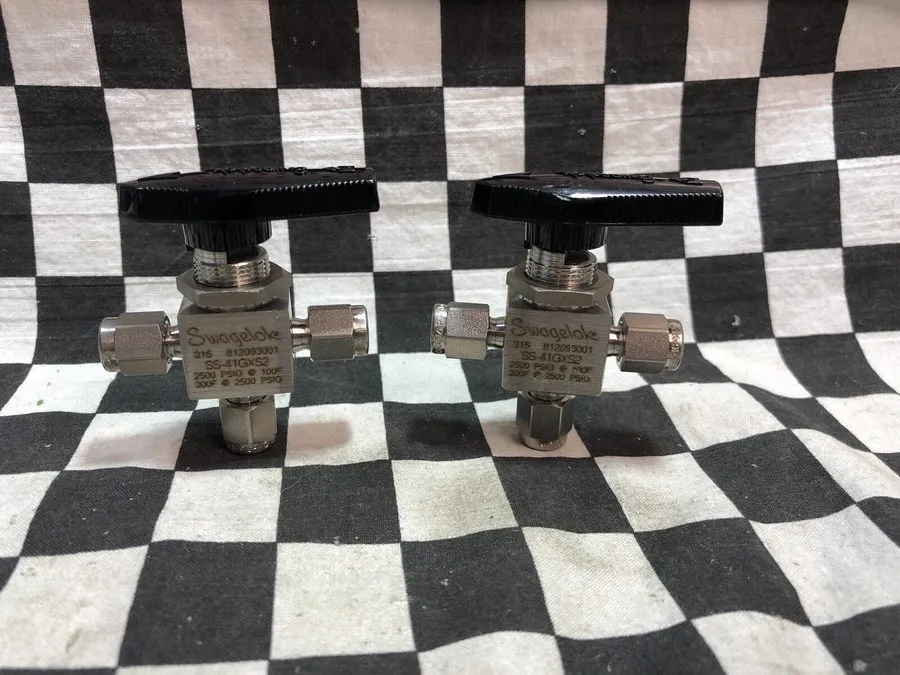 Клапан Swagelok SS-41GXS2 Three way ball valve 1/8 shipping