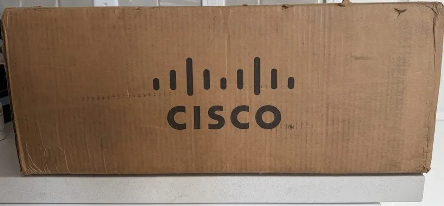 Коммутатор Cisco C9300-48T-A Catalyst 9300 48 Ports Managed Switch 1 Year — фото лота 2