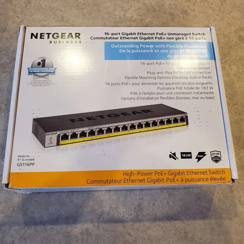 Коммутатор NETGEAR GS116PP 16Port Gigabit PoE+ Switch 183W Unmanaged Rackmount W