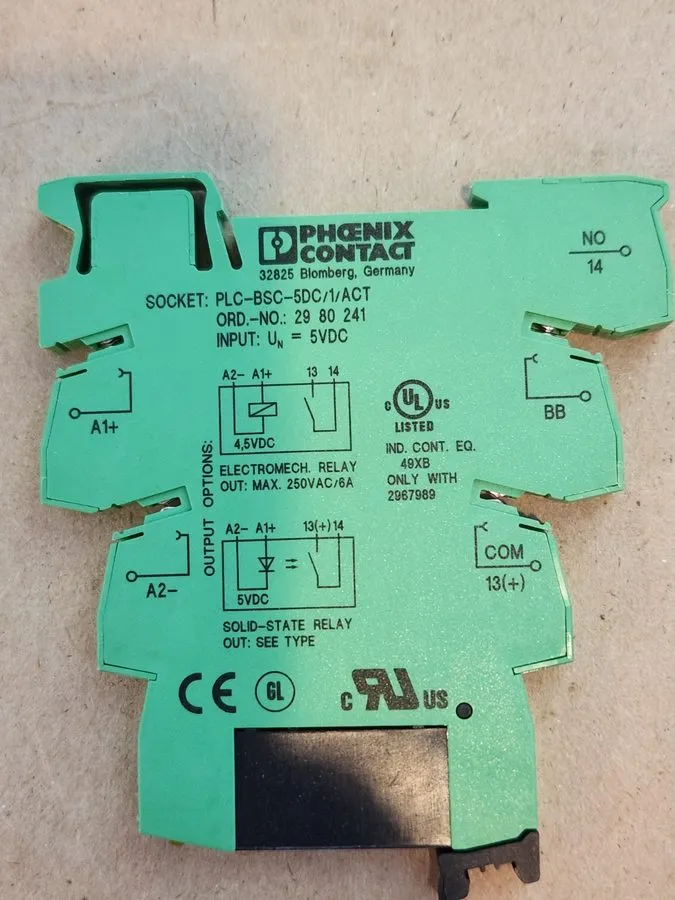Колодка реле Phoenix Contact PLC-BSC-5DC/1/ACT 5V 29 67 989 Relay Socket