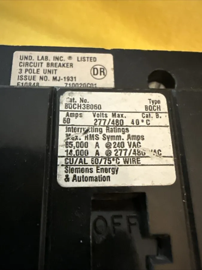 Автоматический выключатель Siemens BQCH3B060 Bolt-On Circuit Breaker 3 Pole 60 A — фото лота 1
