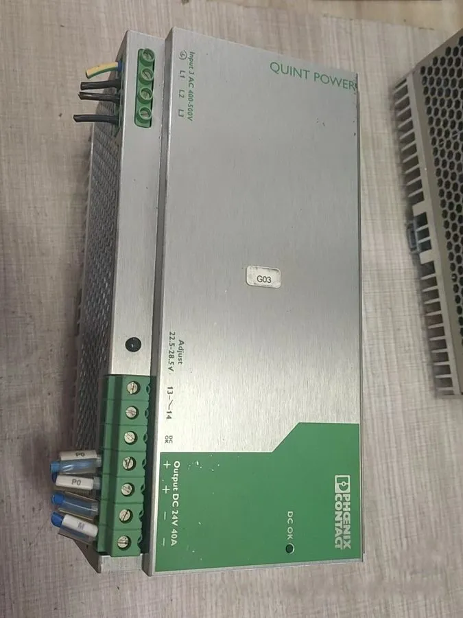 Блок питания PHOENIX CONTACT QUINT-PS-3X400-500AC/24DC/40 Power Supply 2938646