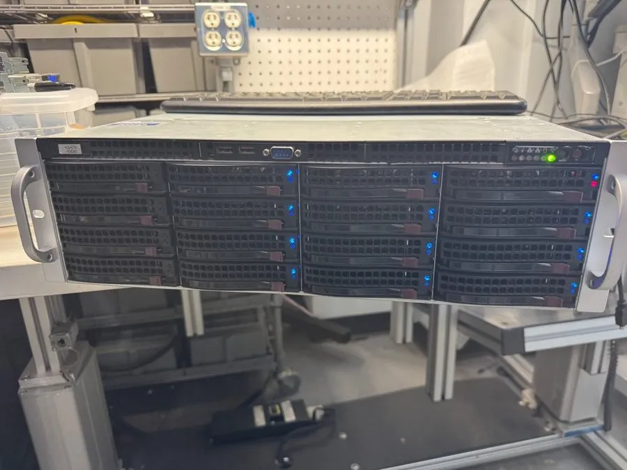 Сервер Supermicro CSE-836 3U Server AMD EPYC 7443 2.8ghz 16 Bay LFF H12SSL-i 2xP