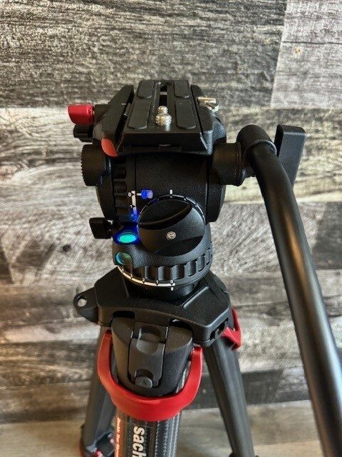 Оборудование видеонаблюдения Sachtler aktiv8 flowtech75 MS Tripod System Fluid H — фото лота 2