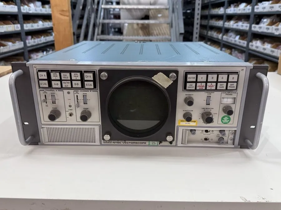 Анализатор Tektronix 520A PAL Vectorscope Video Signal Analyzer CRT — фото лота 1